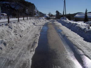 Late winter road