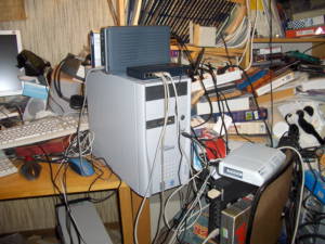 Computer in clutter