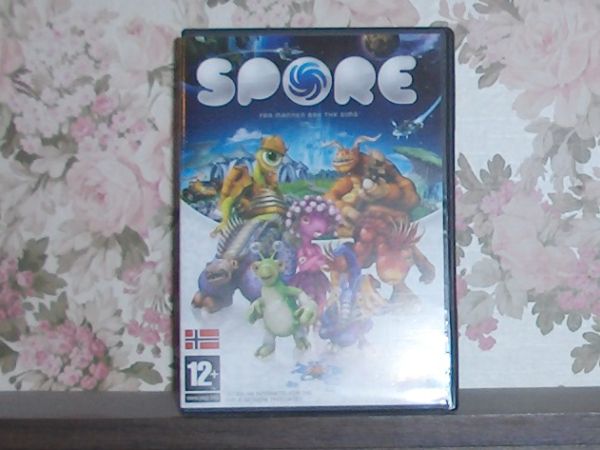 Spore game box